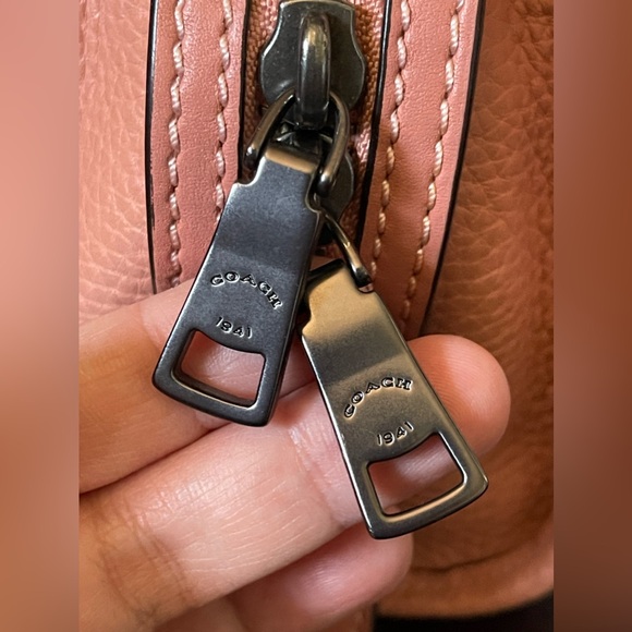 Coach Rogue 17 Melon - Picture 5 of 16